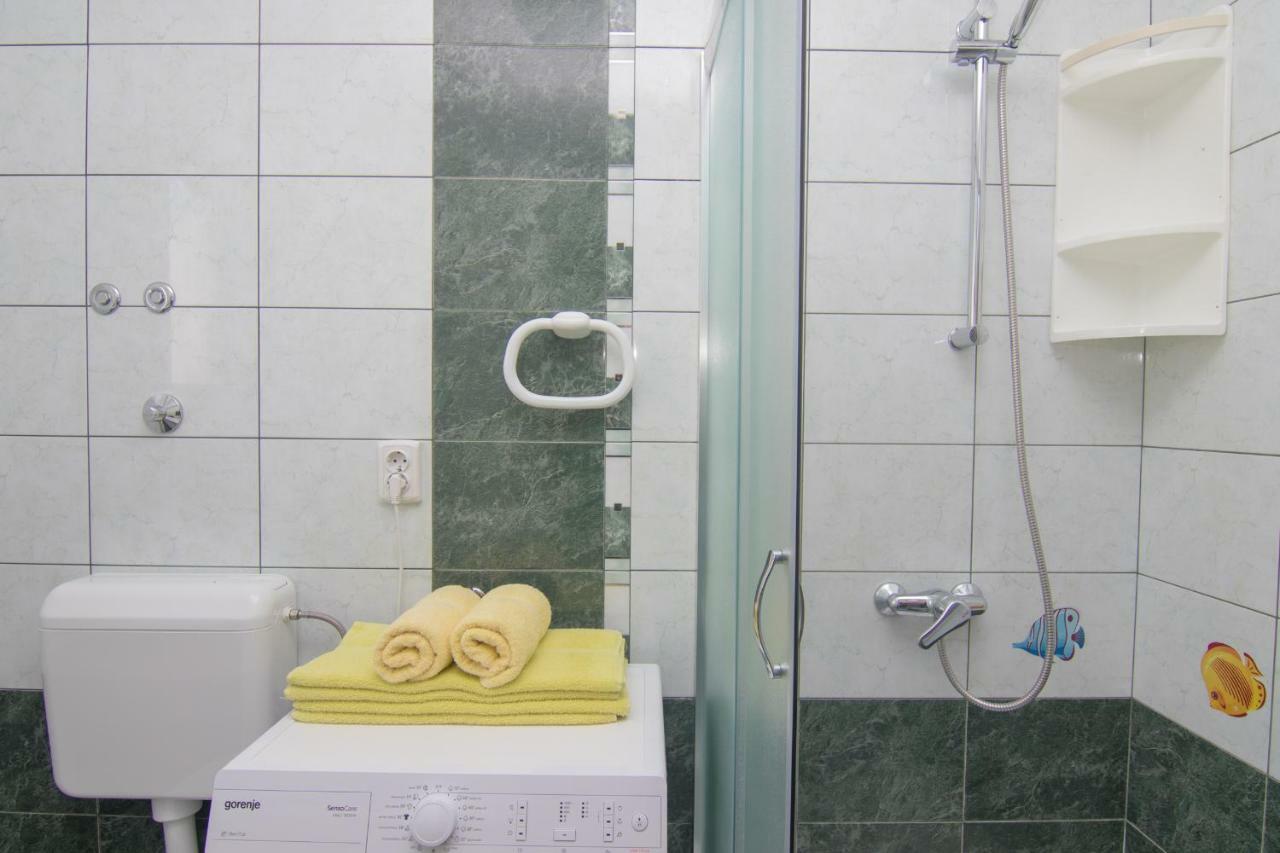 Apartmani Bistricic Đảo Đảo Krk Ngoại thất bức ảnh