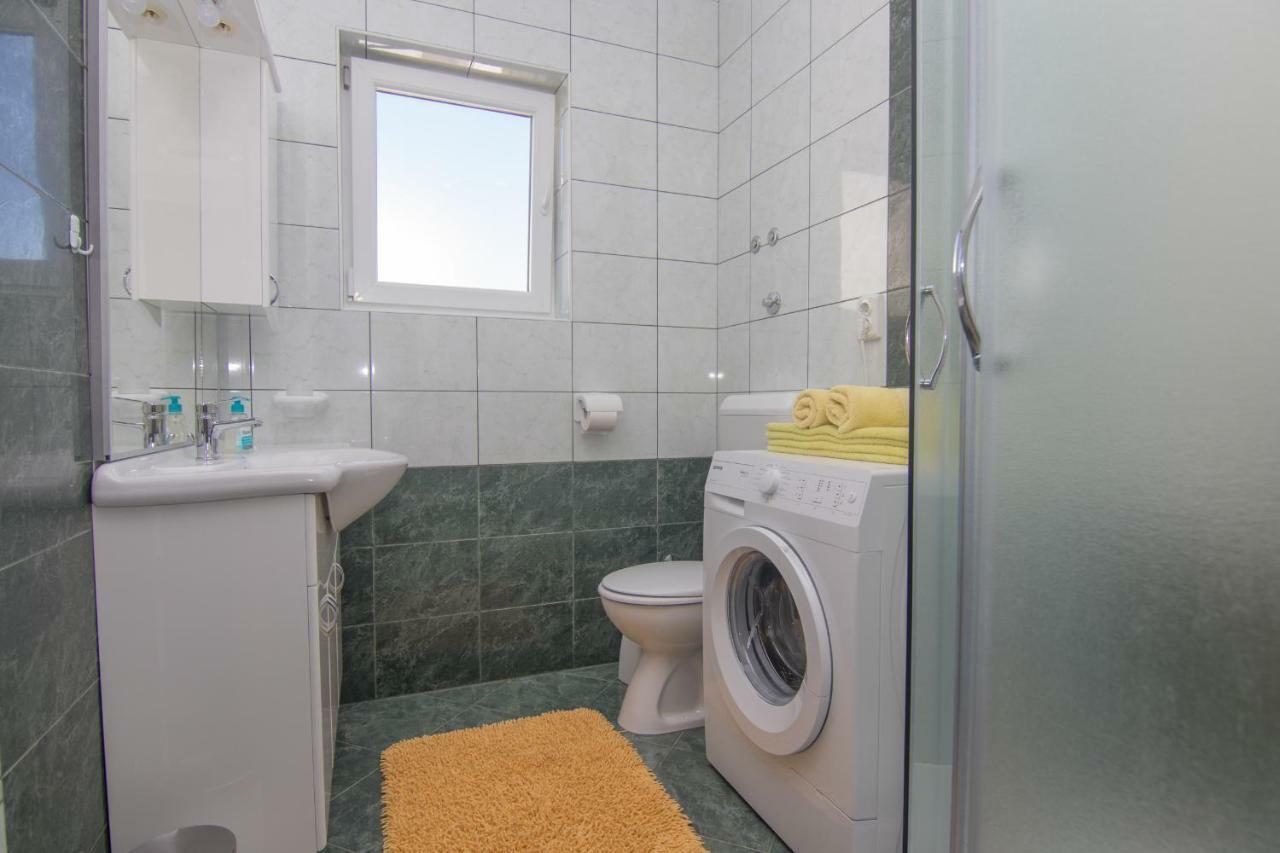 Apartmani Bistricic Đảo Đảo Krk Ngoại thất bức ảnh